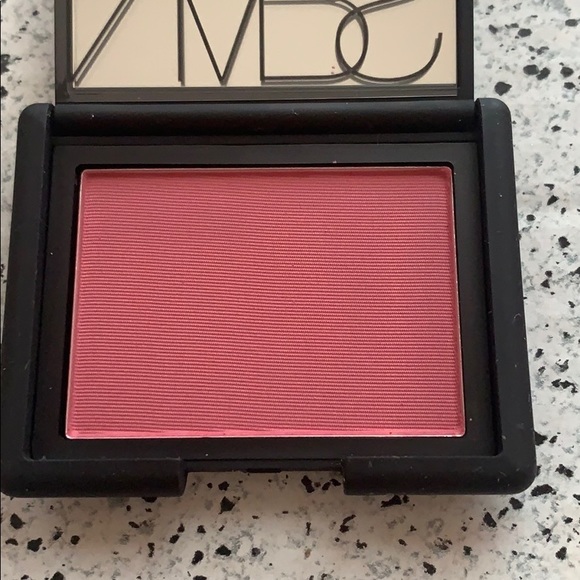 NEW/NWOB NARS Amour Shimmer Finish Blush - Picture 7 of 8